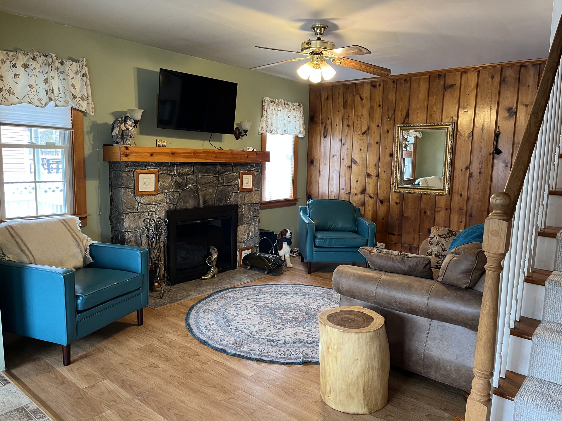 View Full Size Image