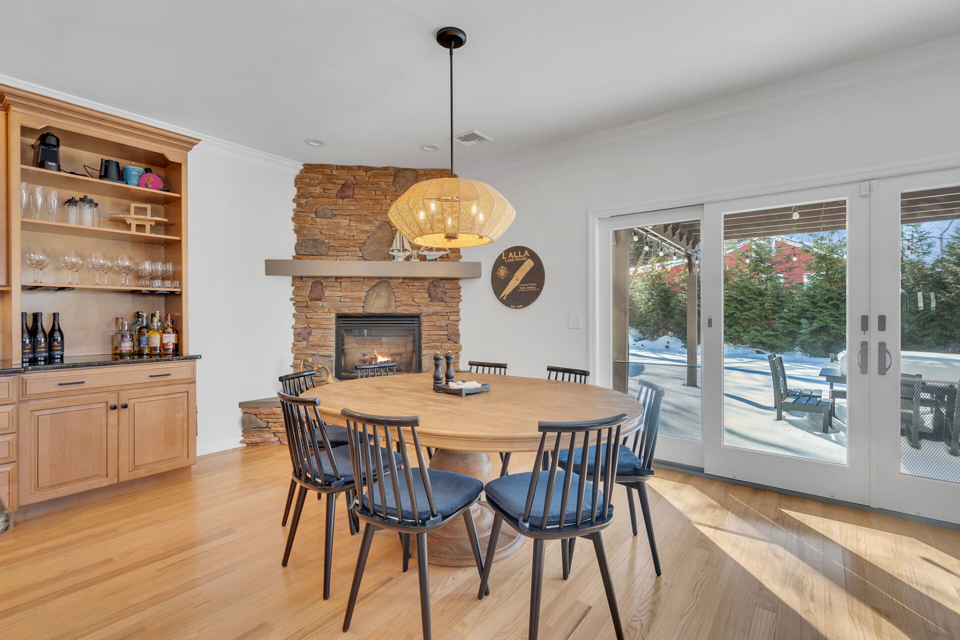 View Full Size Image