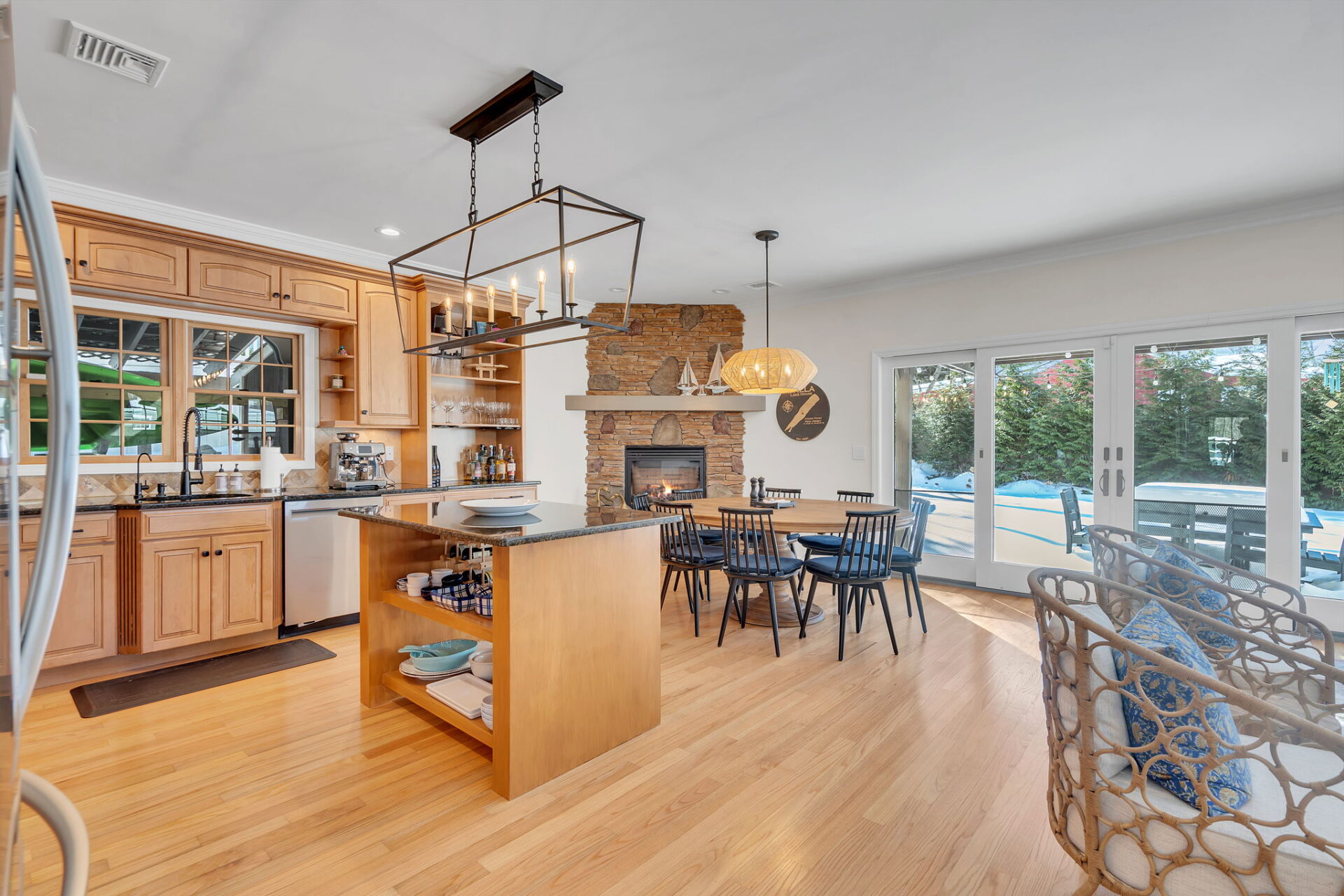 View Full Size Image