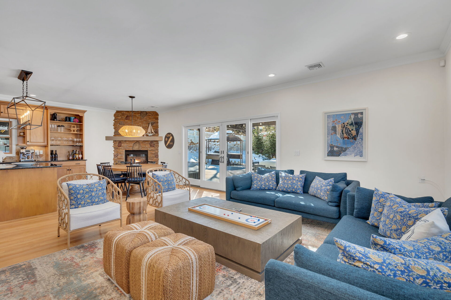 View Full Size Image