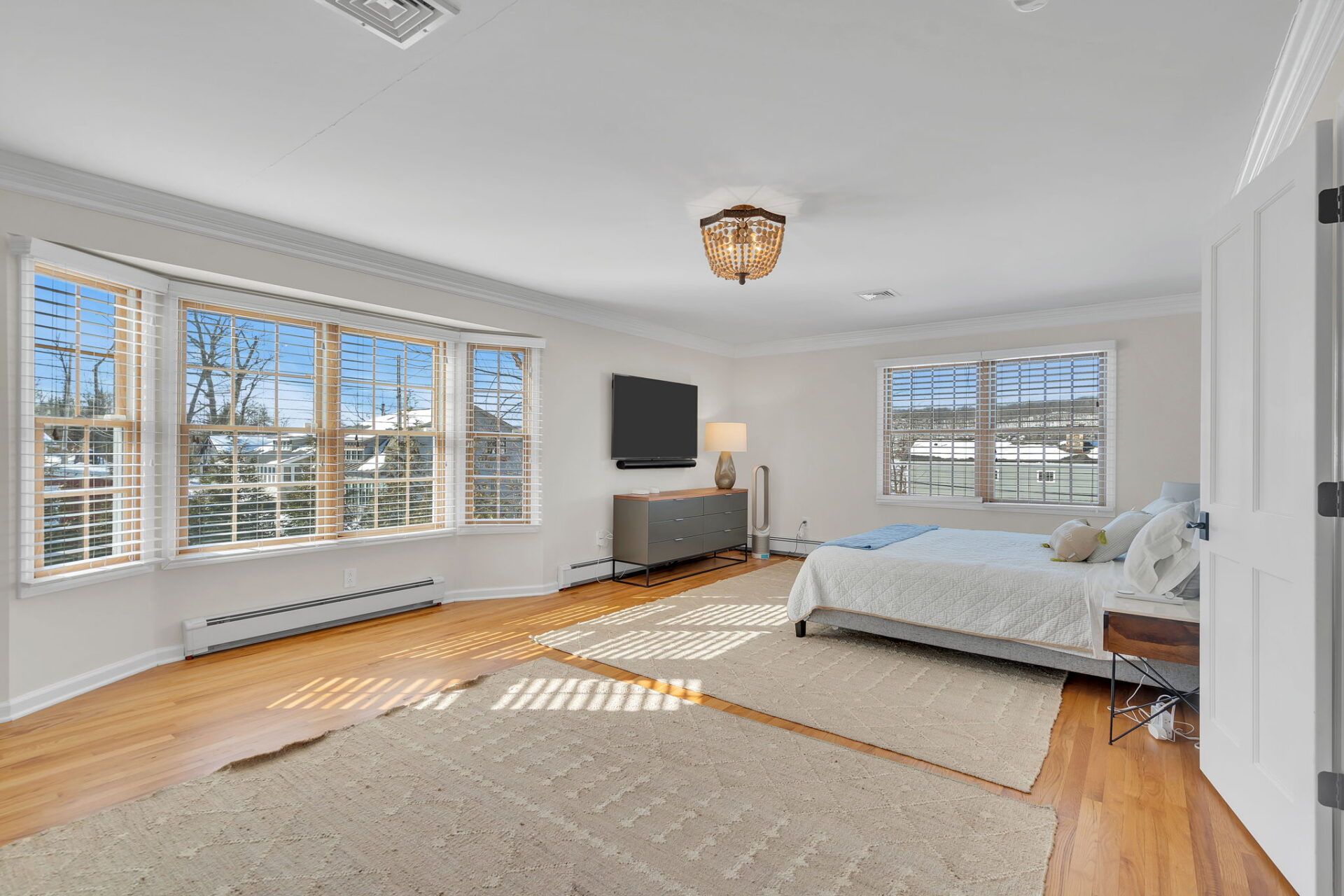 View Full Size Image