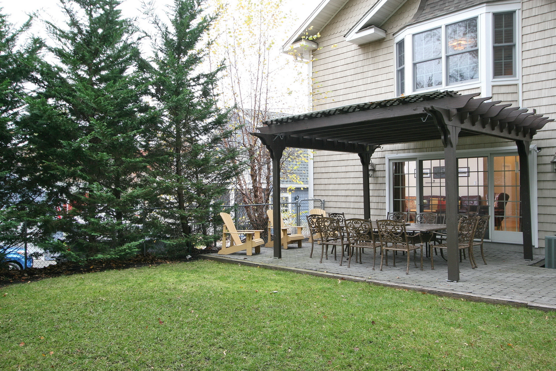 View Full Size Image