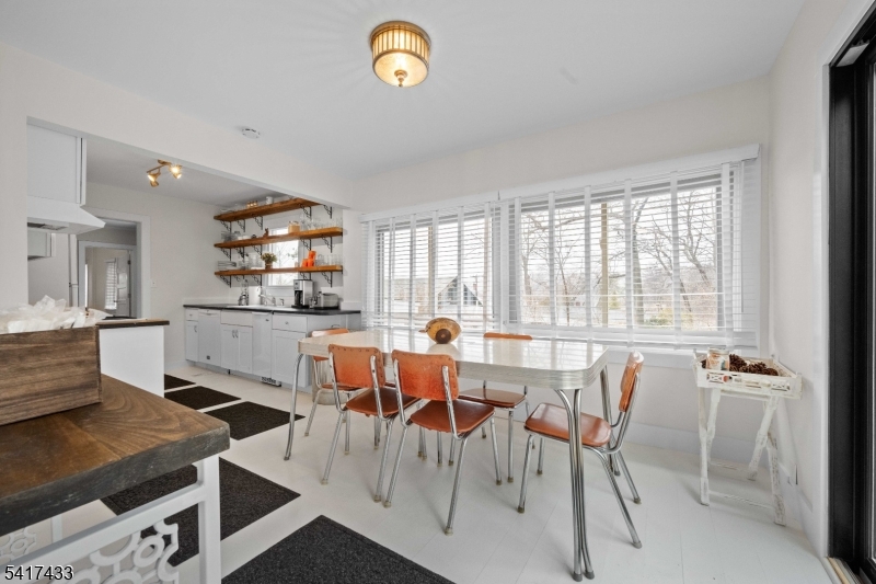 View Full Size Image