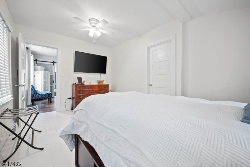 View Full Size Image