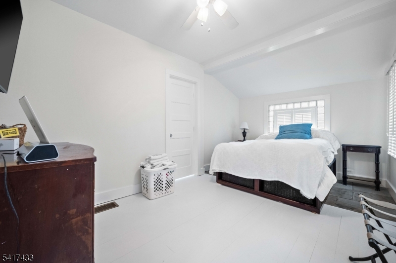 View Full Size Image