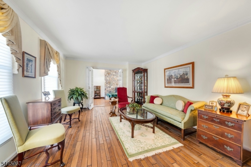 View Full Size Image