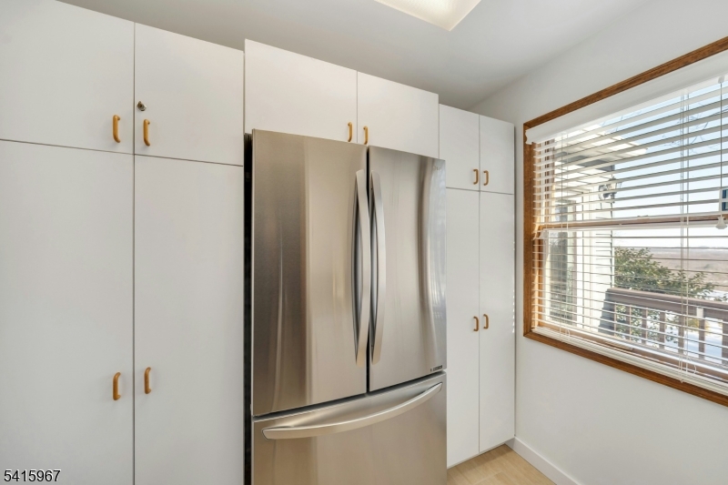 View Full Size Image