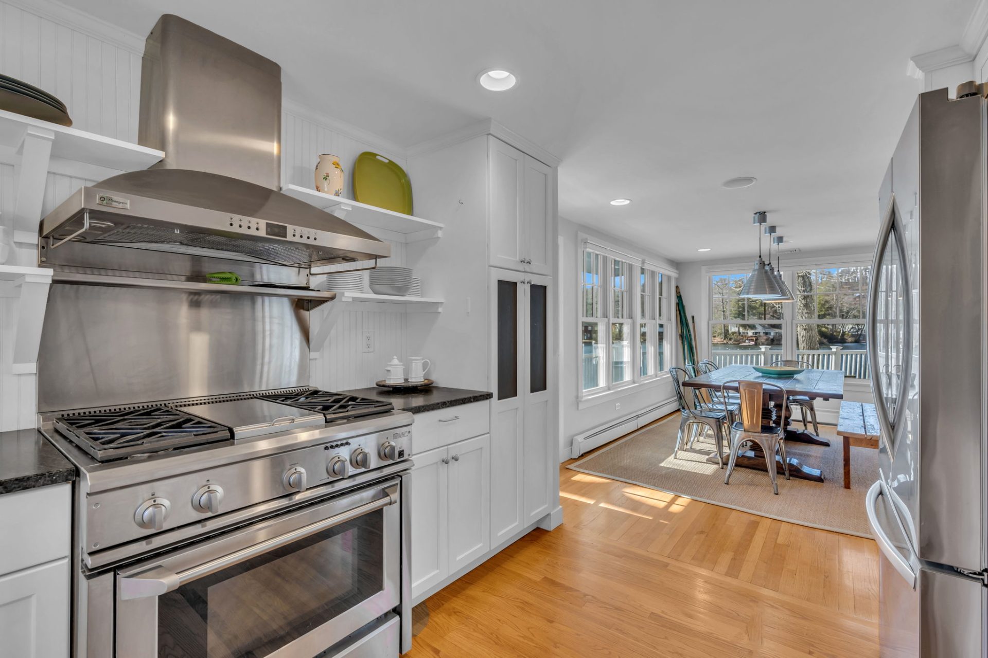 View Full Size Image