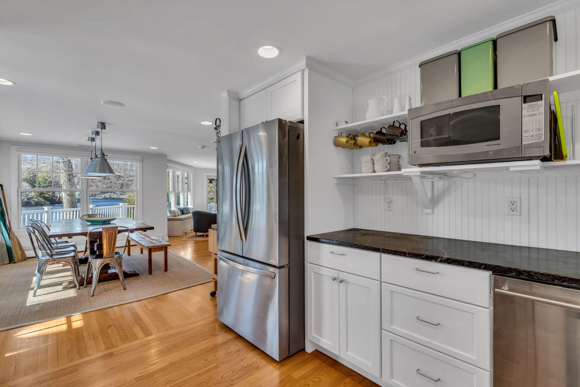 View Full Size Image