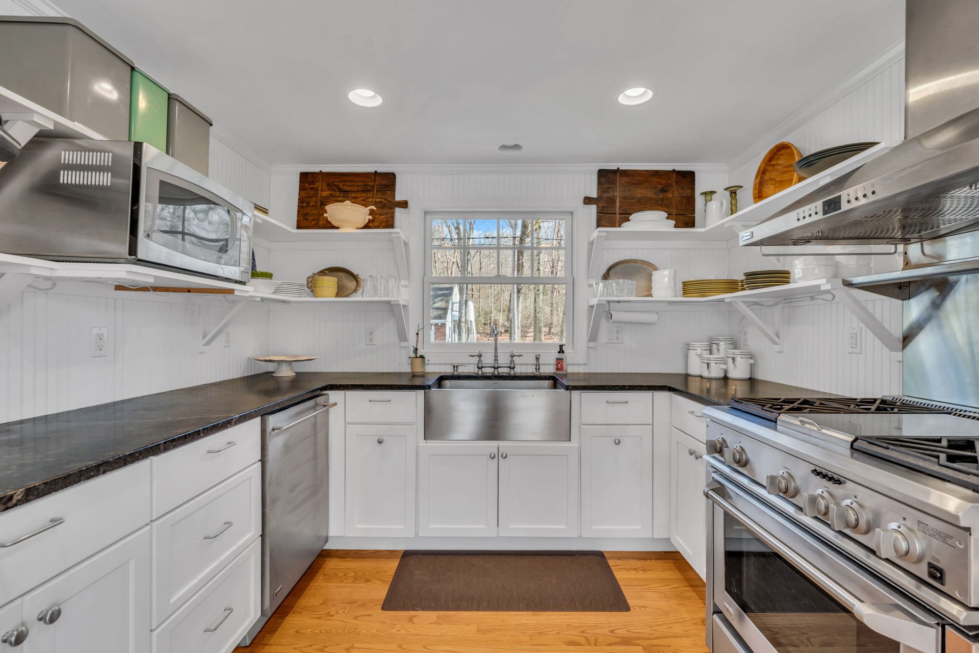 View Full Size Image