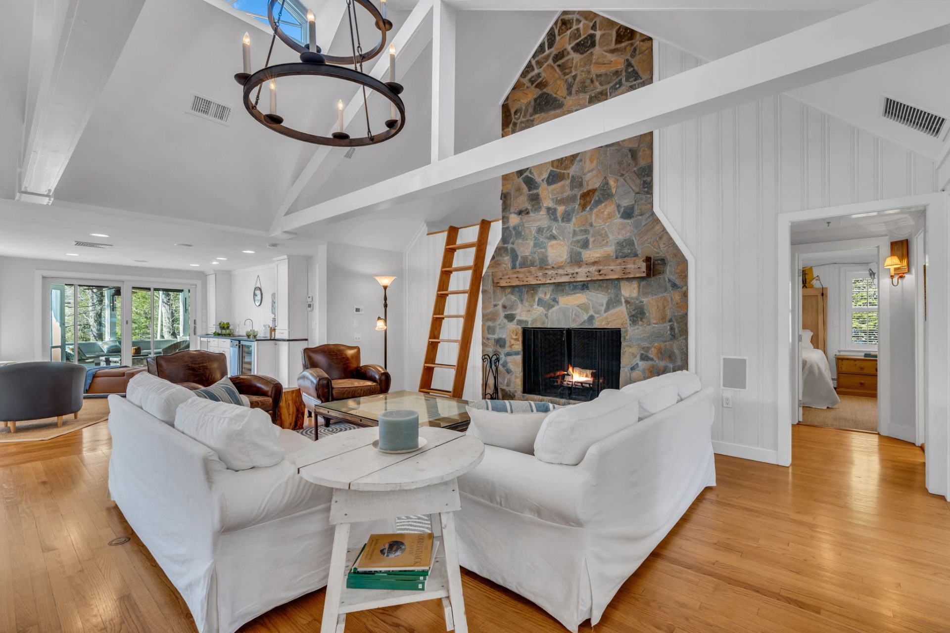 View Full Size Image