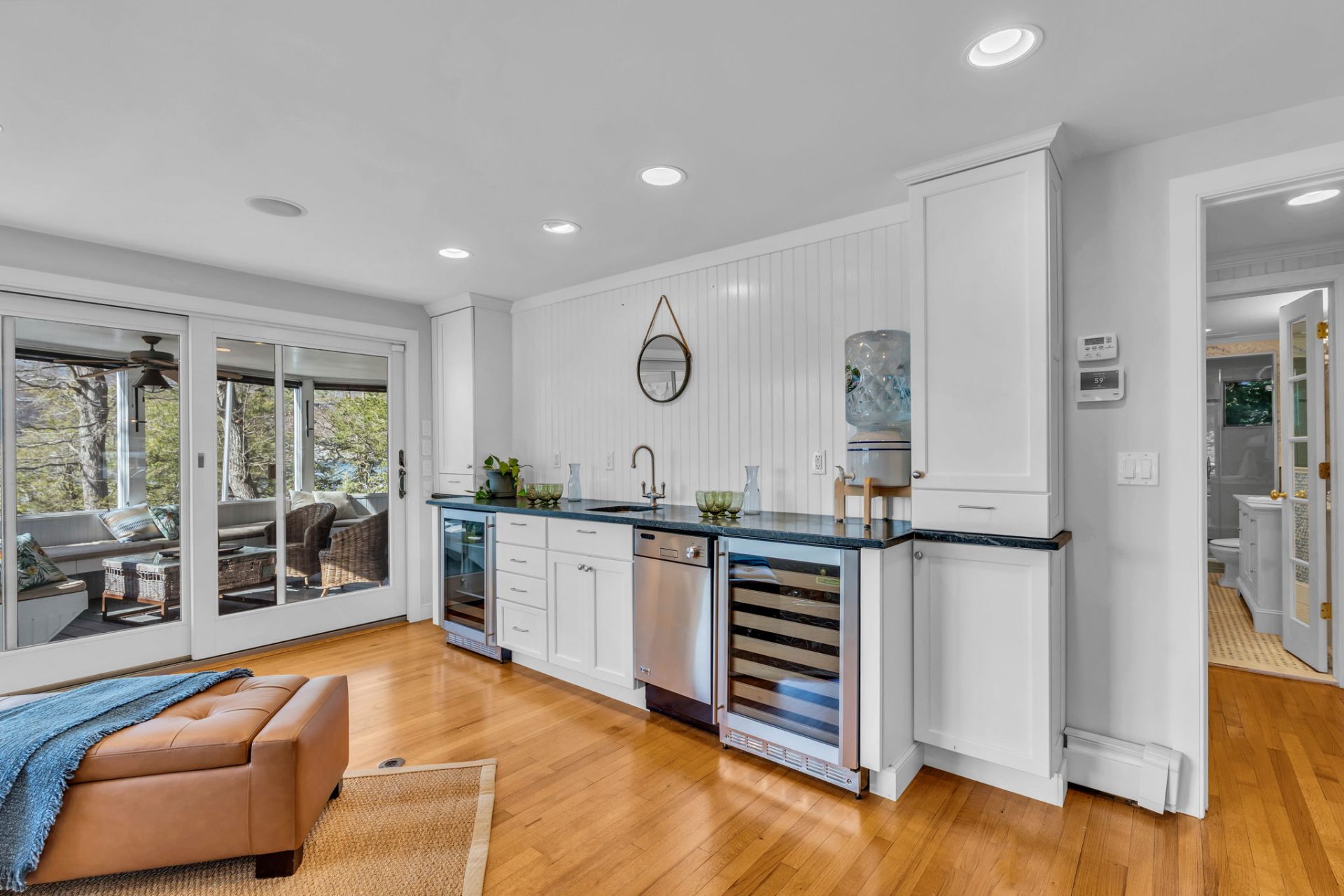 View Full Size Image