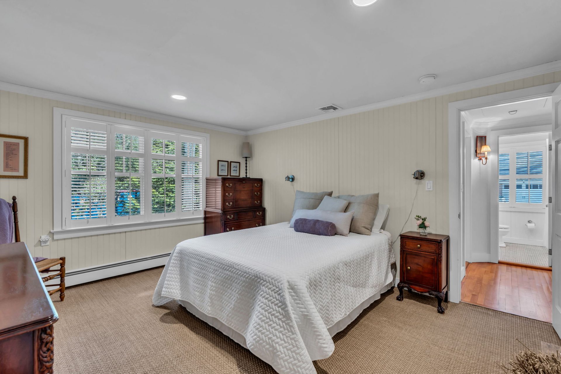 View Full Size Image