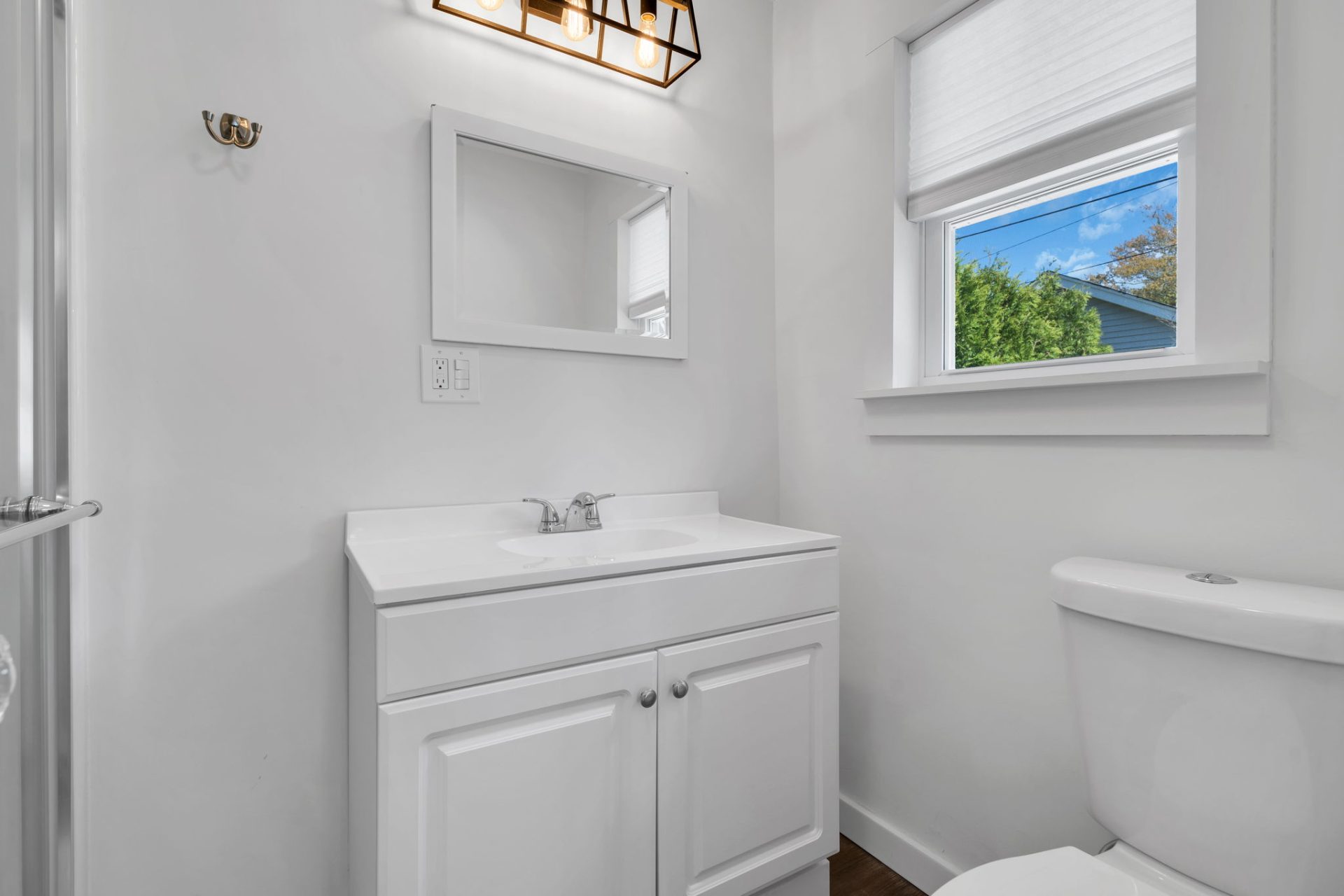 View Full Size Image