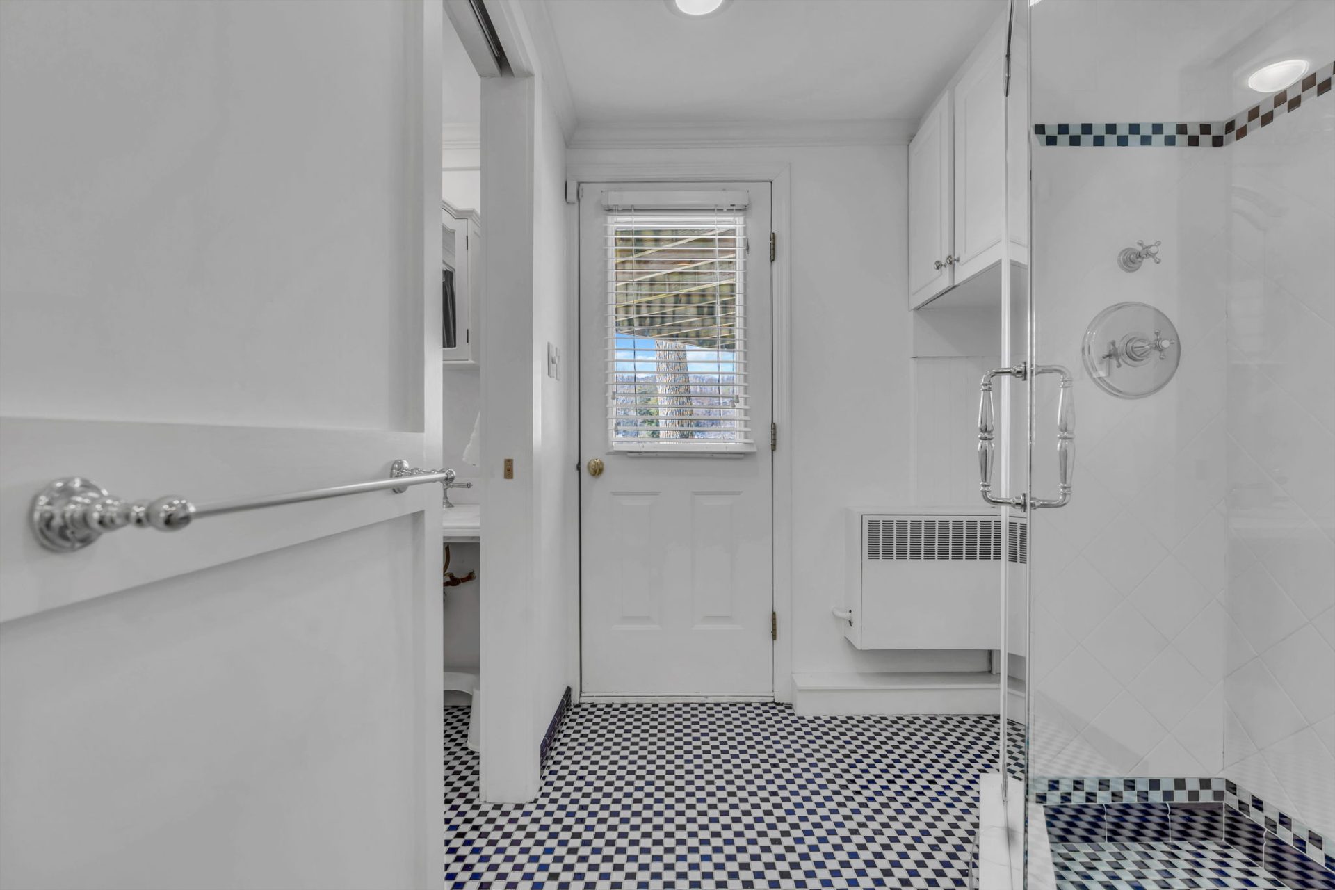 View Full Size Image