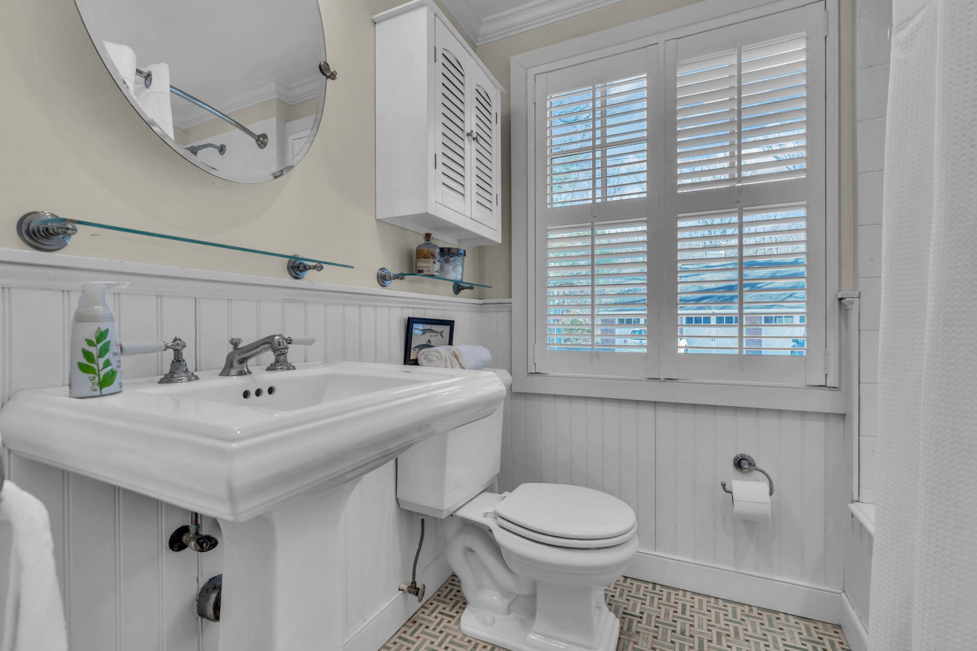 View Full Size Image