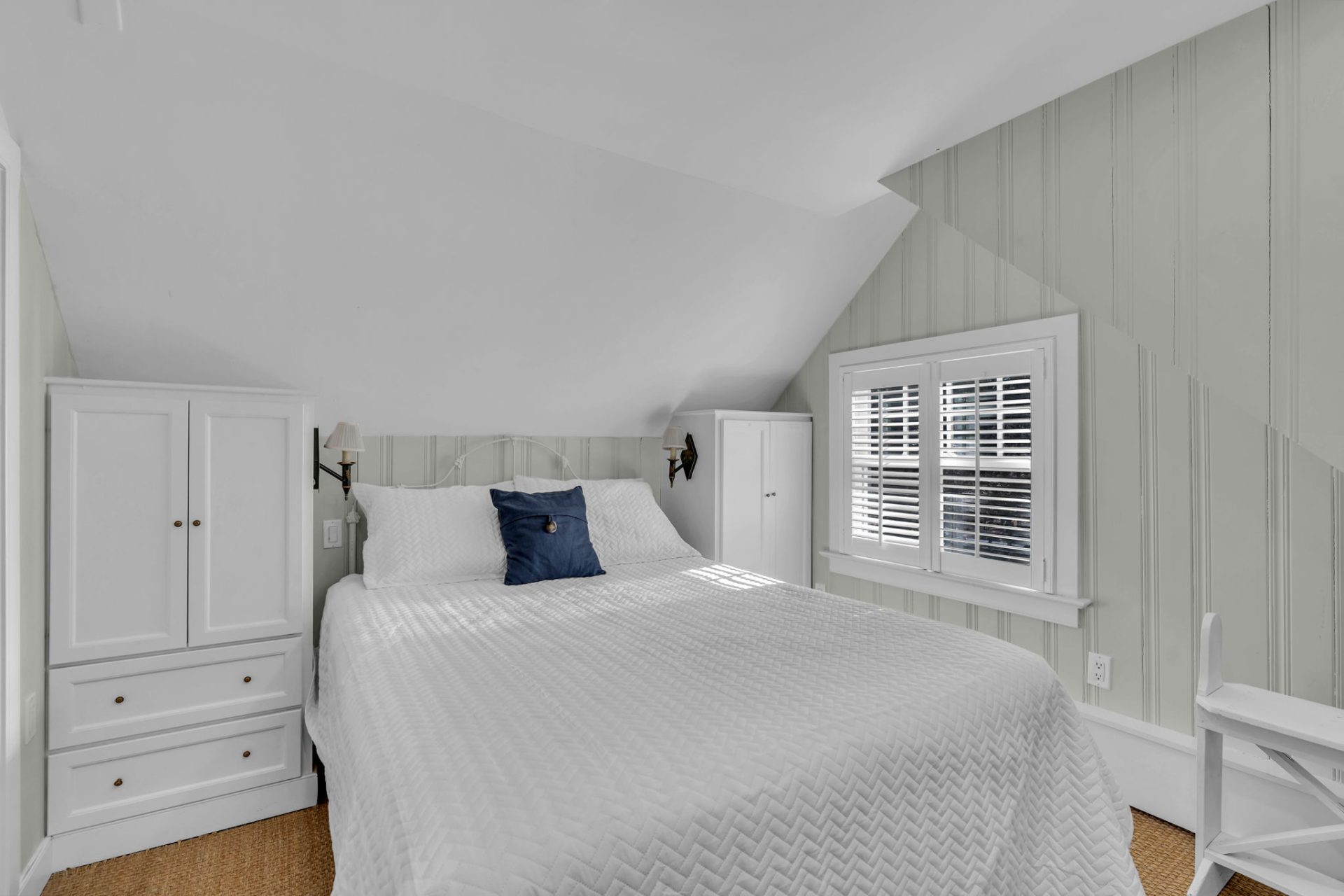 View Full Size Image