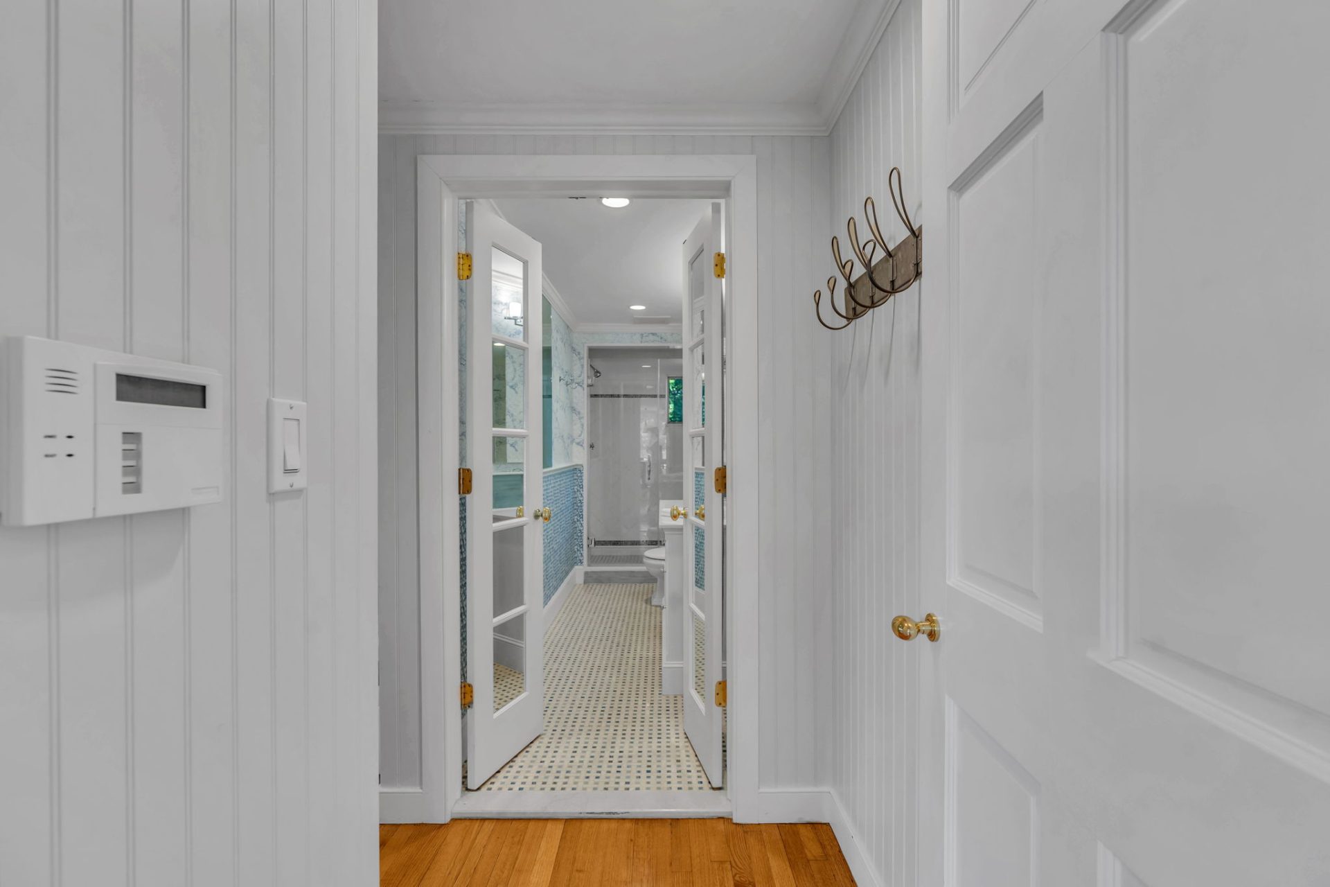 View Full Size Image