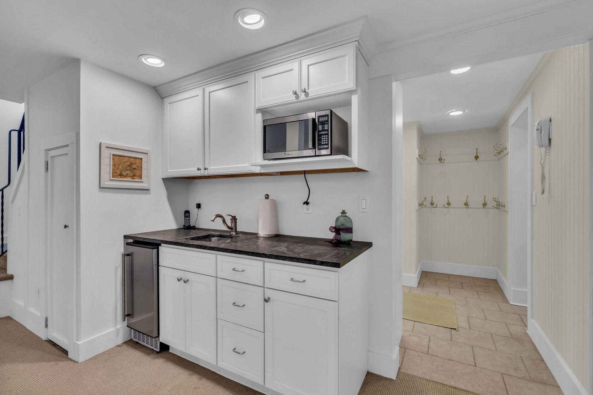 View Full Size Image