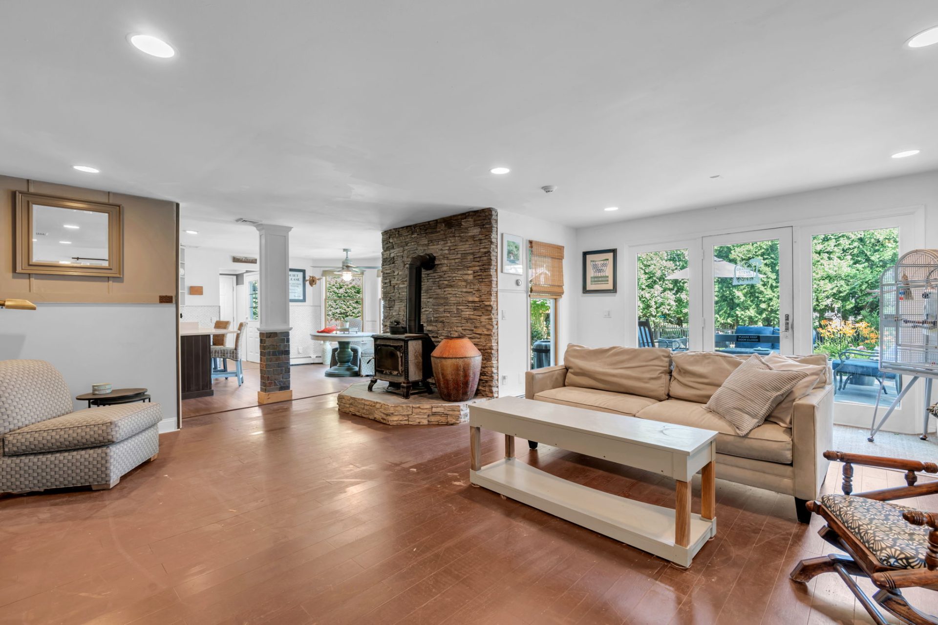 View Full Size Image