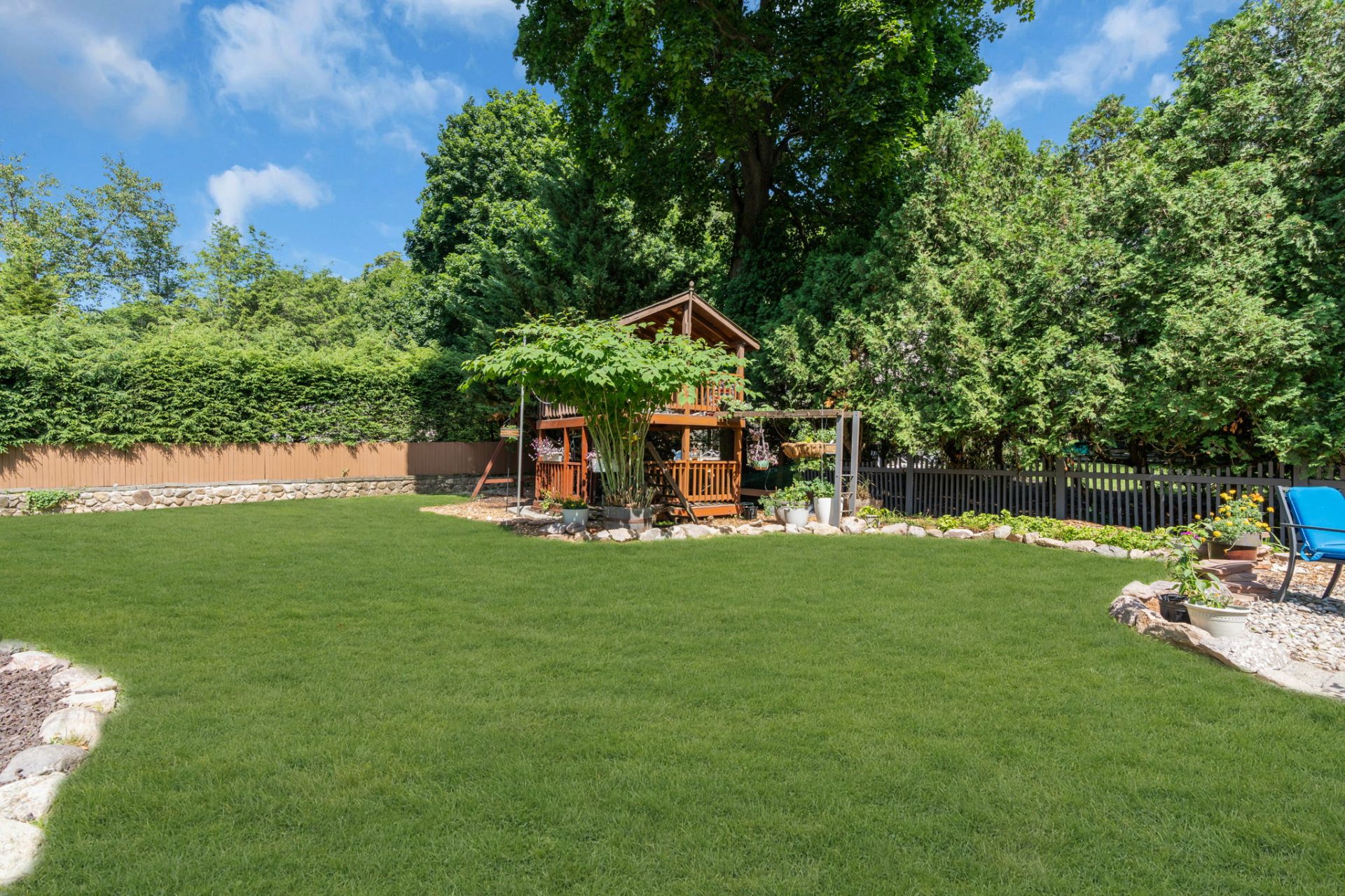 View Full Size Image