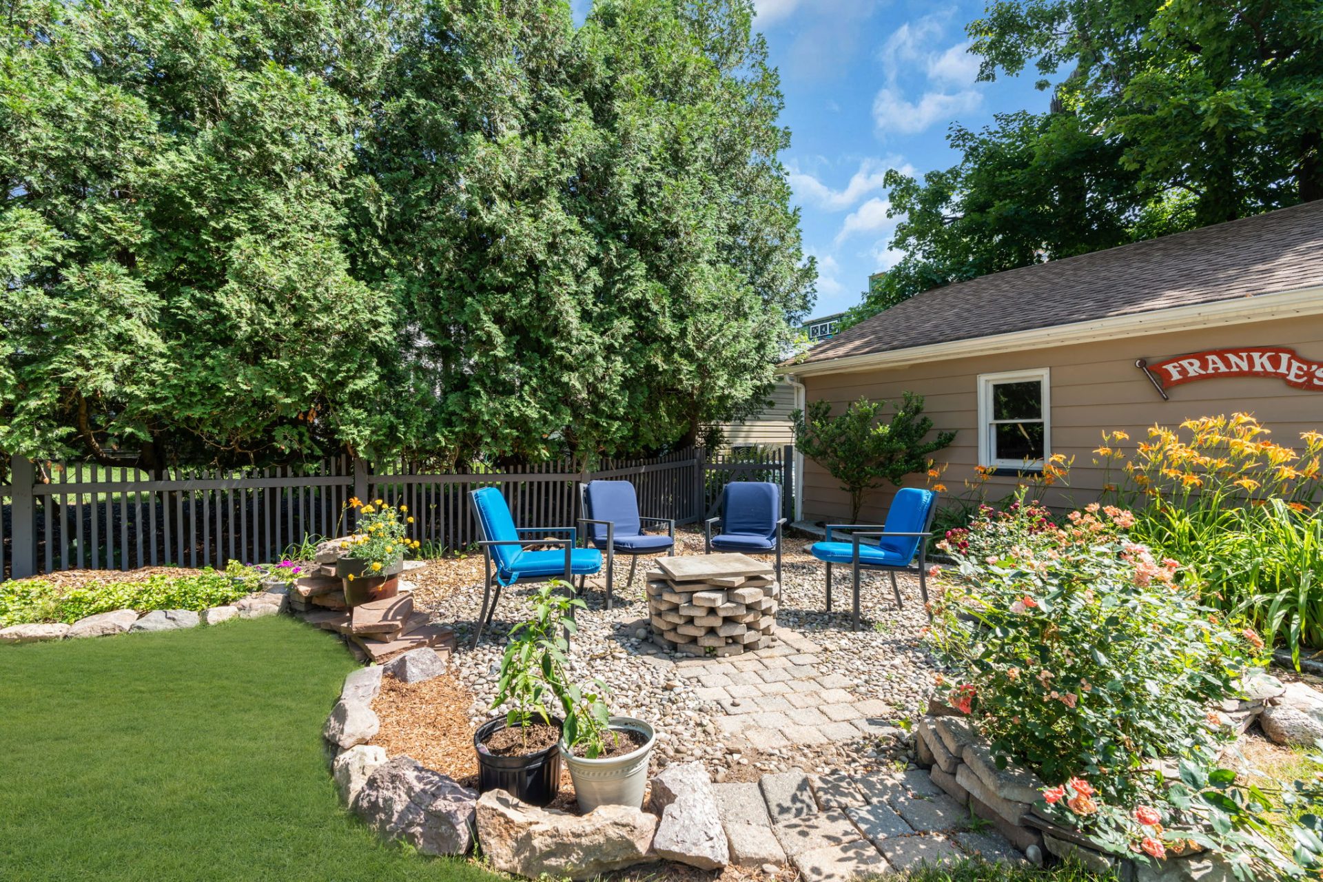 View Full Size Image