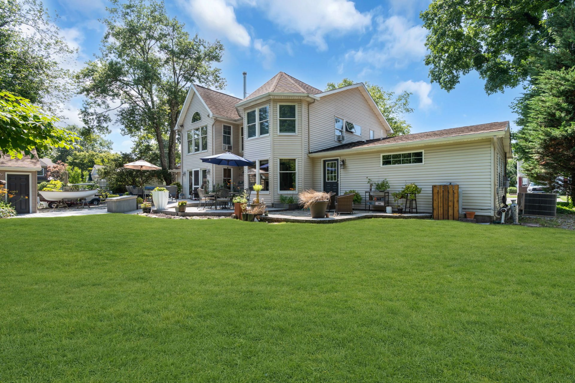 View Full Size Image