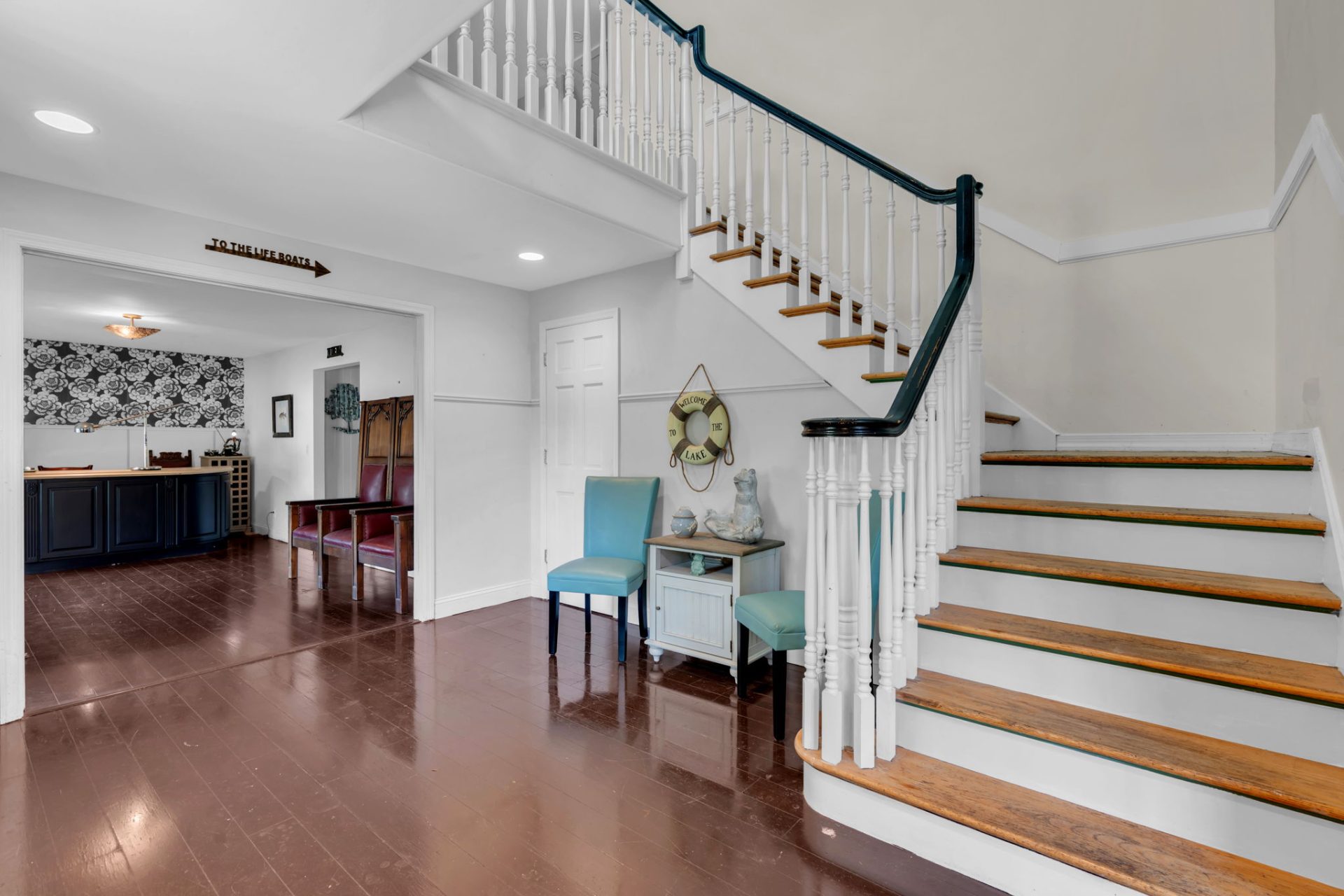 View Full Size Image
